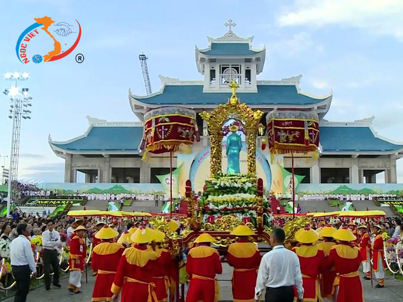 Điểm đặc biệt của lễ hội La Vang Điểm đặc biệt của lễ hội La Vang